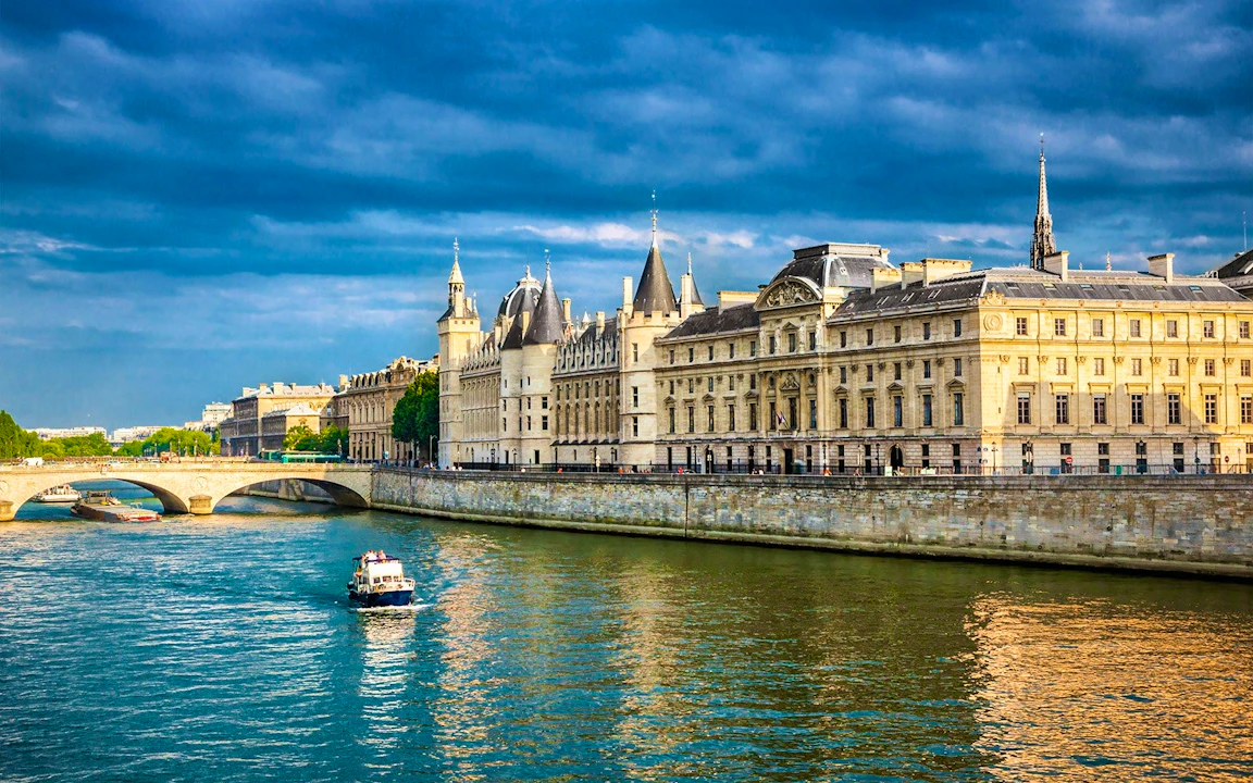 Conciergerie: Priority Entrance Ticket Category